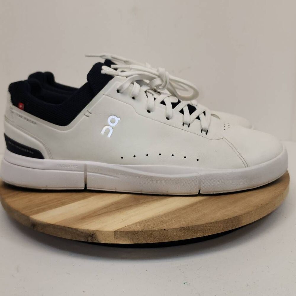 On Running "The Roger Advantage" Mens Sneakers Size 13 White